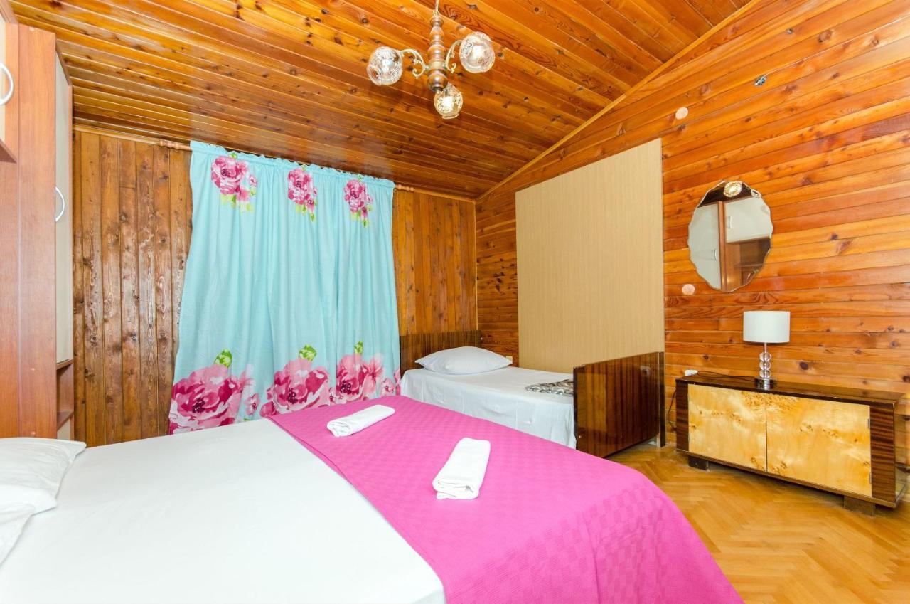 מאקרסקה Apartment And Rooms Ivan מראה חיצוני תמונה