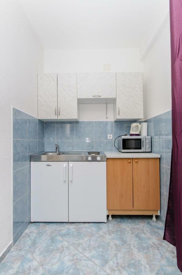 מאקרסקה Apartment And Rooms Ivan מראה חיצוני תמונה